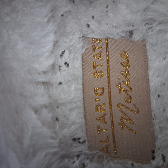 Altar'd State Tan Slippers Size 9 - Picture 7 of 8